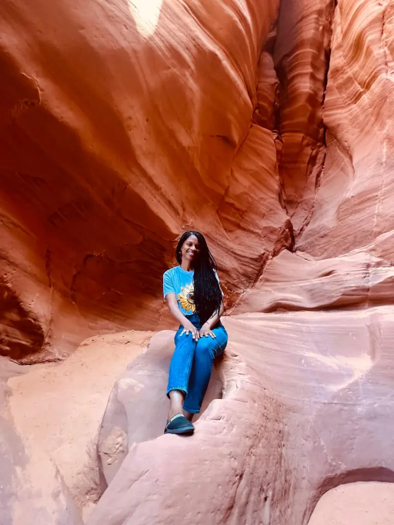 jewlie at antelope canyon